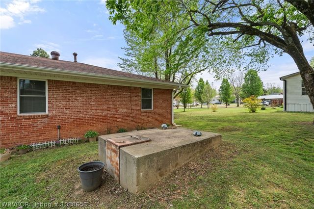 704 S Fifth Avenue, Bonanza, AR 72916