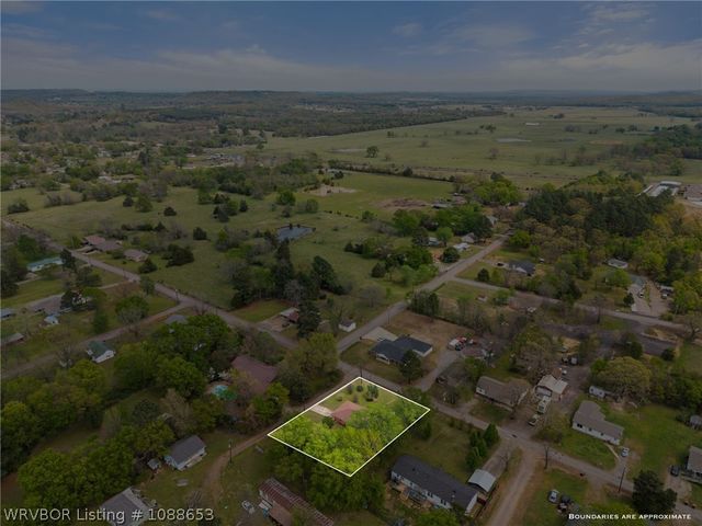 704 S Fifth Avenue, Bonanza, AR 72916
