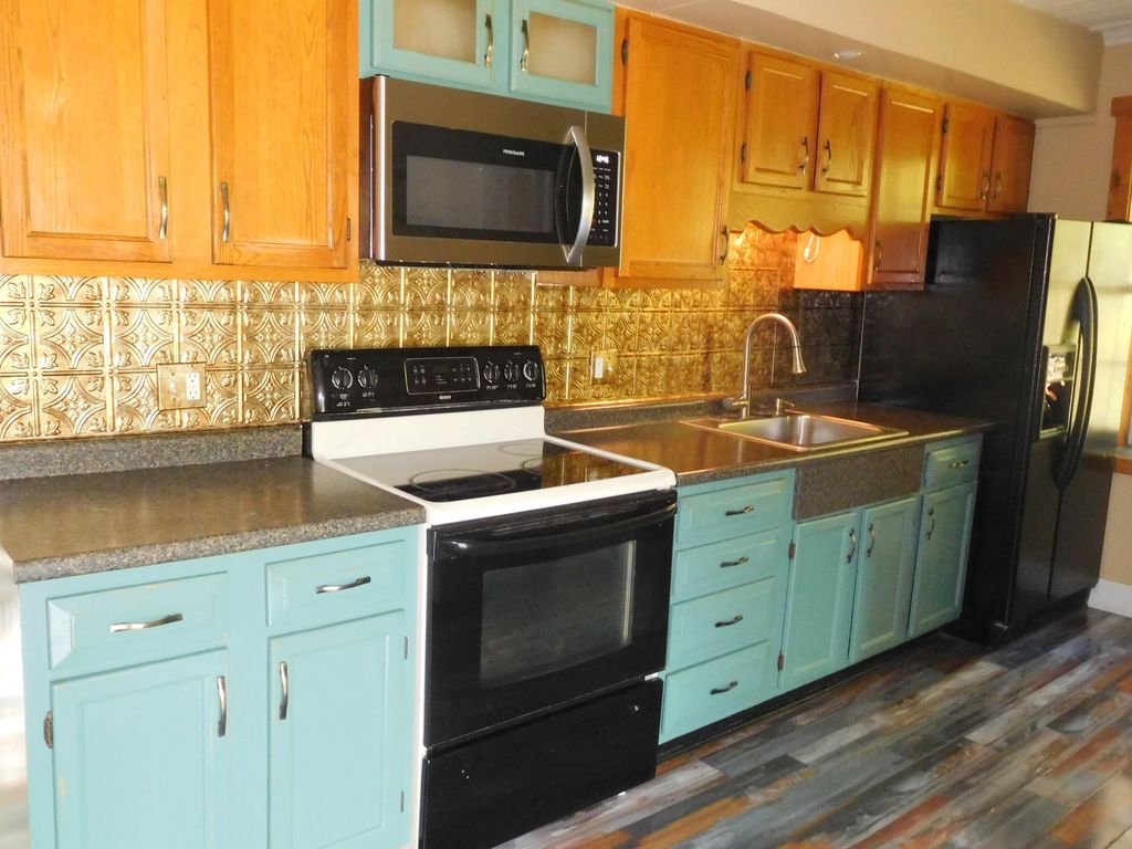 16 Lemaire Avenue, Lewiston, ME 04240 — photo 3
