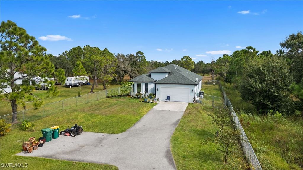 5270 42nd ST NE, Naples, FL 34120