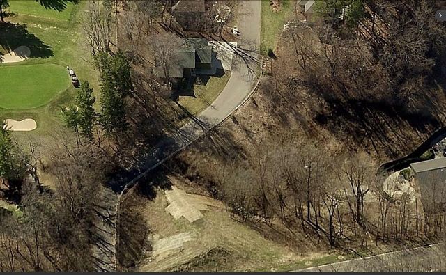 3003 Golfview Lane SW, Rochester, MN 55902