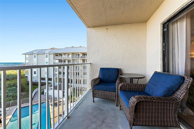 429 NE Tradewind Lane 305, Hutchinson Island, FL 34996