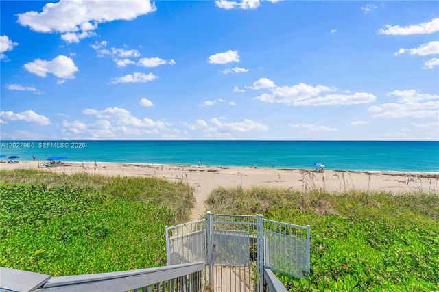429 NE Tradewind Lane 305, Hutchinson Island, FL 34996