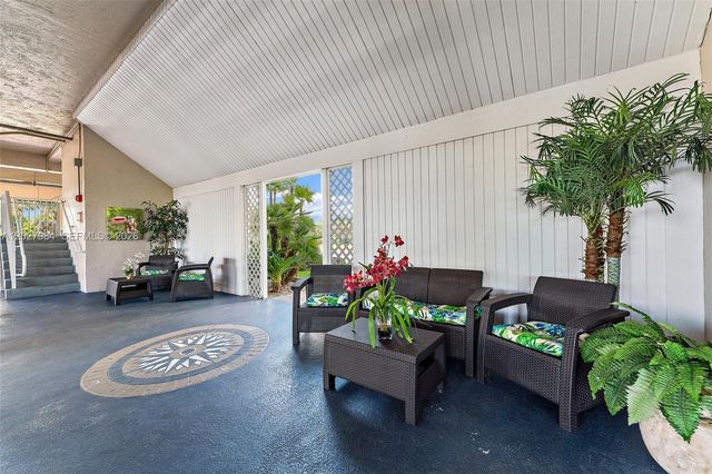 429 NE Tradewind Lane 305, Hutchinson Island, FL 34996