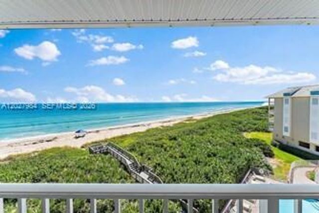 429 NE Tradewind Lane 305, Hutchinson Island, FL 34996