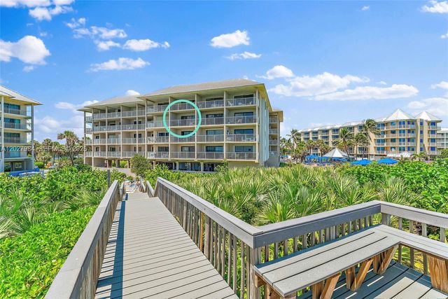 429 NE Tradewind Lane 305, Hutchinson Island, FL 34996