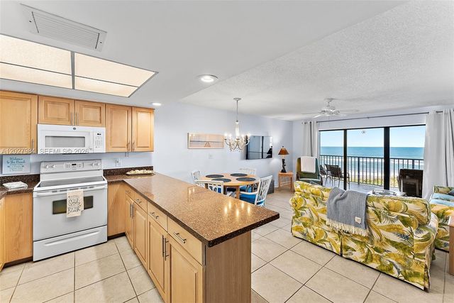 429 NE Tradewind Lane 305, Hutchinson Island, FL 34996