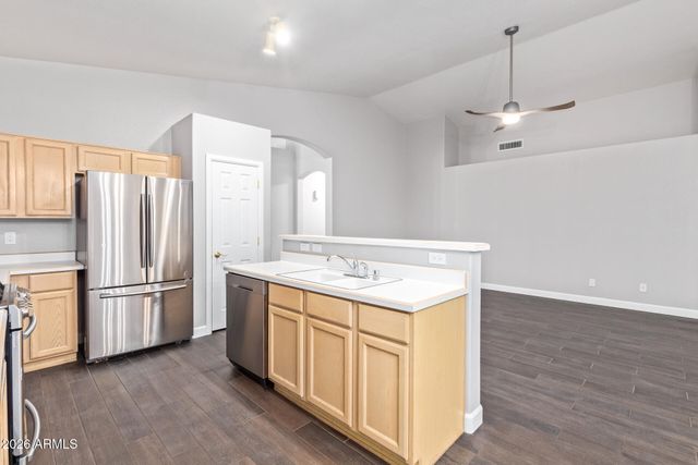 1004 W BEVERLY Lane, Phoenix, AZ 85023