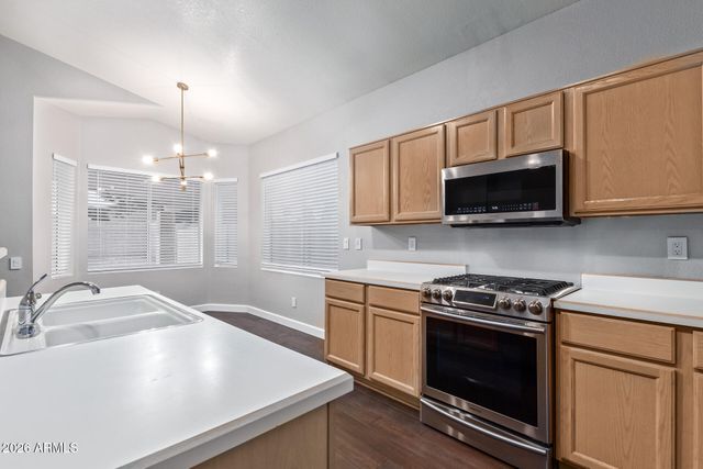 1004 W BEVERLY Lane, Phoenix, AZ 85023