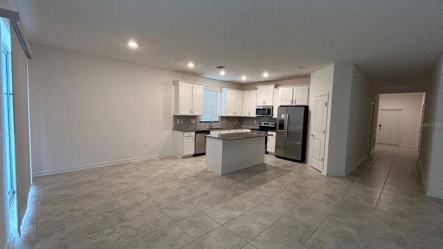 913 LAUREL VIEW WAY, Groveland, FL 34736