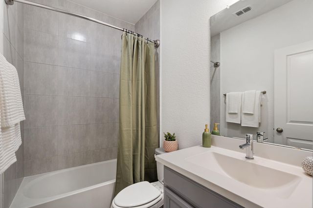 24531 Songlark Bend Drive, Tomball, TX 77375