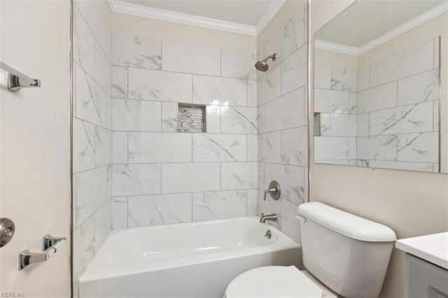 1909 Long Green LN, Hampton, VA 23663