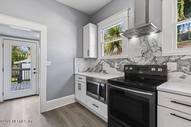 2256 FORBES Street, Jacksonville, FL 32204