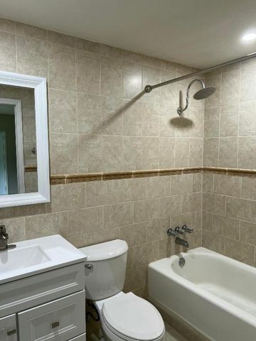 267 Flanders F, Delray Beach, FL 33484