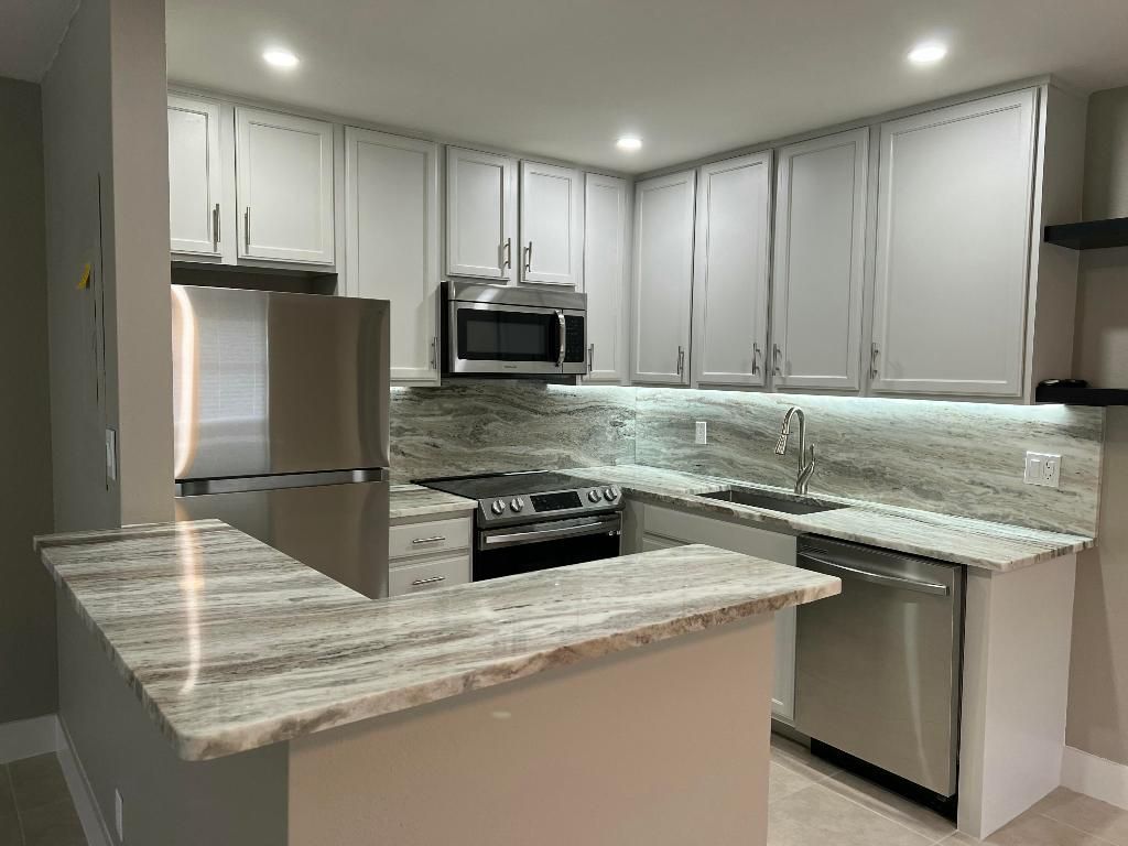 267 Flanders F, Delray Beach, FL 33484