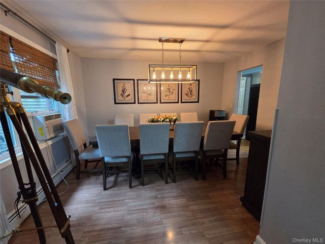 34 Greenshire Way, Walden, NY 12586
