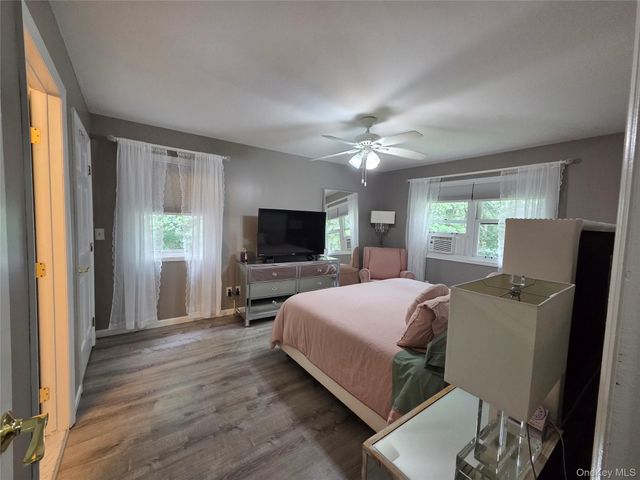 34 Greenshire Way, Walden, NY 12586