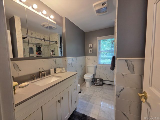 34 Greenshire Way, Walden, NY 12586