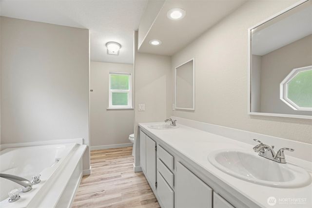 221 Parker Pl, Kelso, WA 98611