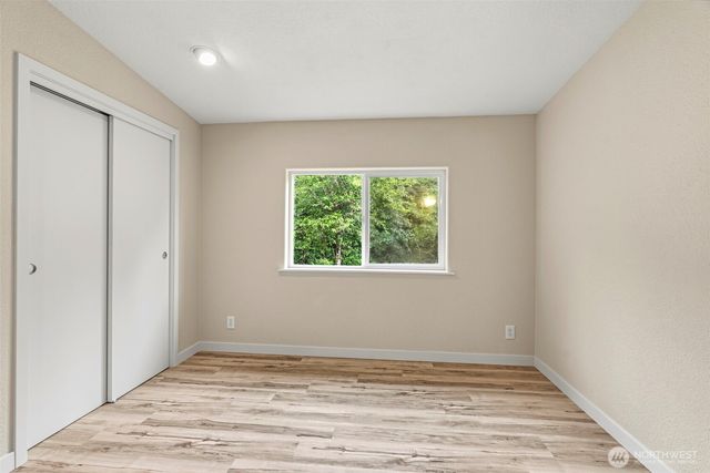221 Parker Pl, Kelso, WA 98611