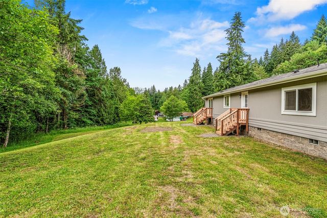 221 Parker Pl, Kelso, WA 98611