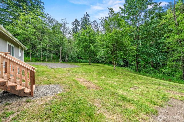 221 Parker Pl, Kelso, WA 98611
