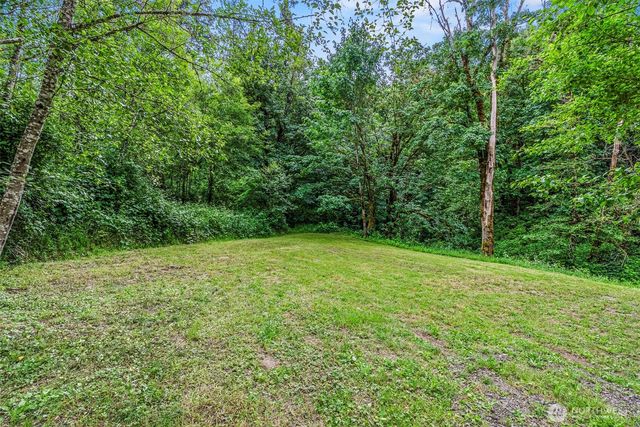 221 Parker Pl, Kelso, WA 98611