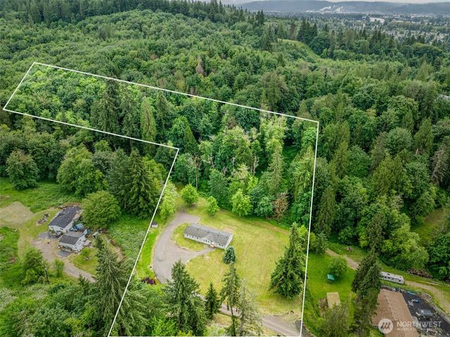 221 Parker Pl, Kelso, WA 98611