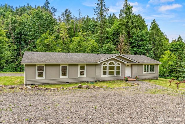 221 Parker Pl, Kelso, WA 98611