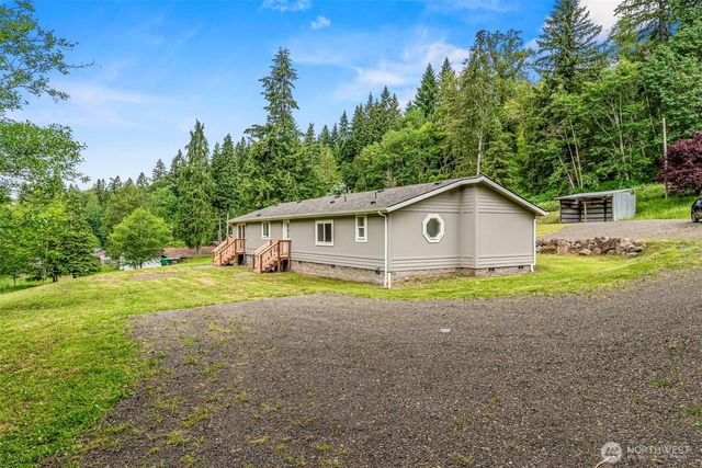 221 Parker Pl, Kelso, WA 98611