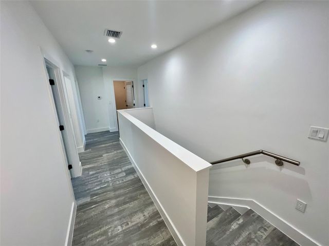 1292 NE 35th Street, Oakland Park, FL 33334