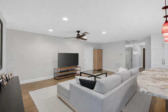 650 SW 16th Street, Boca Raton, FL 33486