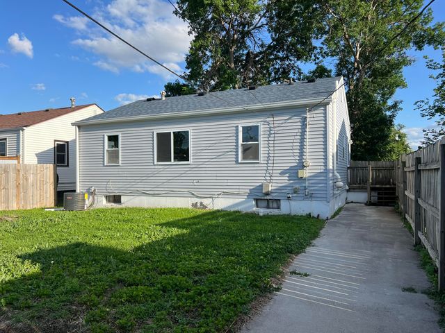 3532 10TH Avenue, Council Bluffs, IA 51501