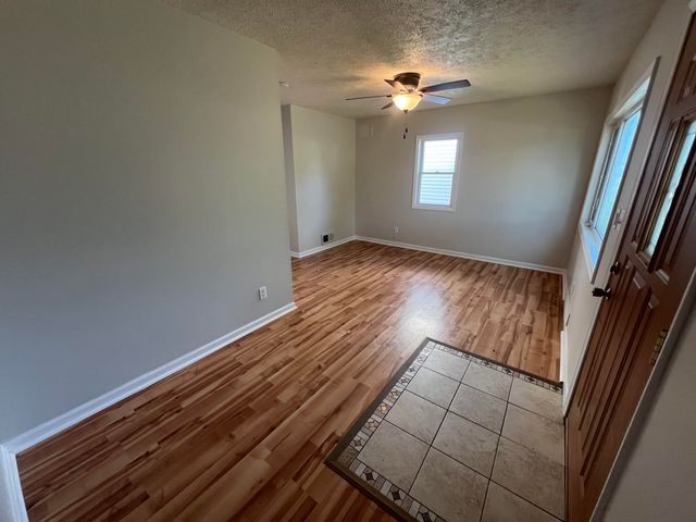 3532 10TH Avenue, Council Bluffs, IA 51501