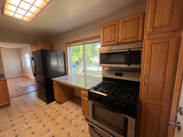 3532 10TH Avenue, Council Bluffs, IA 51501
