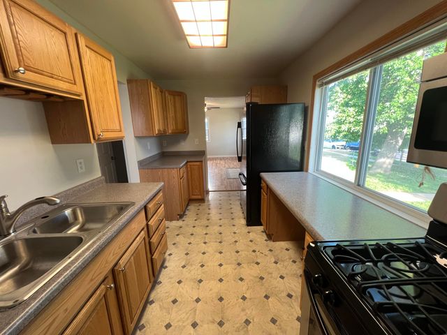 3532 10TH Avenue, Council Bluffs, IA 51501