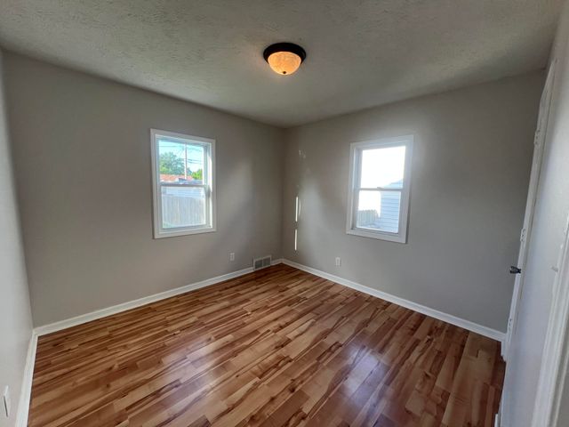 3532 10TH Avenue, Council Bluffs, IA 51501