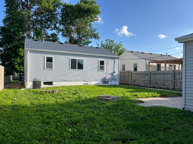 3532 10TH Avenue, Council Bluffs, IA 51501