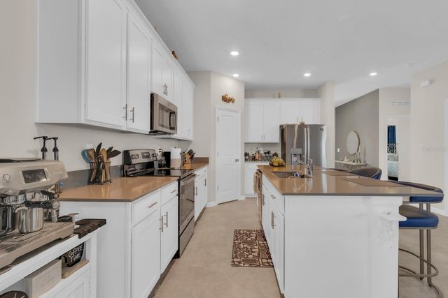 6406 PINE WARBLER WAY, St Cloud, FL 34771