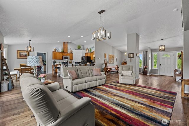 300 Cole Road, Kelso, WA 98626