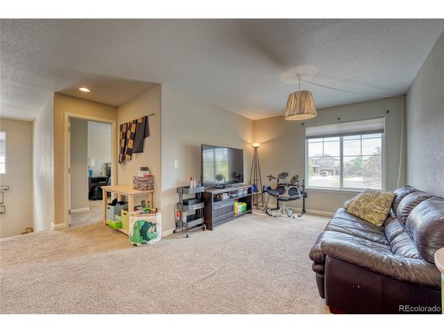 6641 S Kellerman Way, Aurora, CO 80016