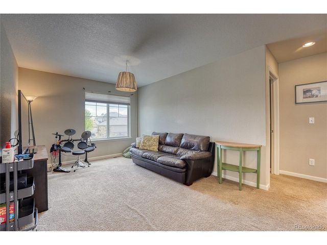 6641 S Kellerman Way, Aurora, CO 80016