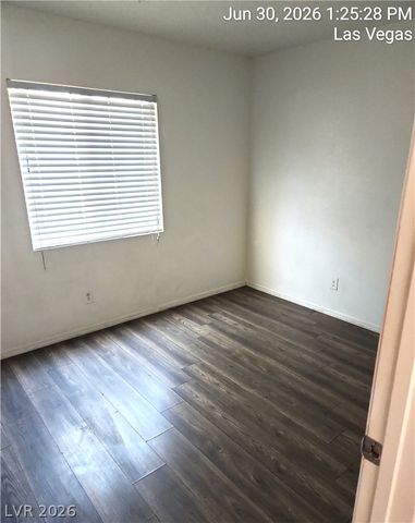 4141 Chamisa Cove Street, Las Vegas, NV 89115