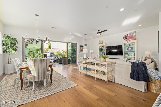 1936 W UNION PARK Drive, Phoenix, AZ 85085