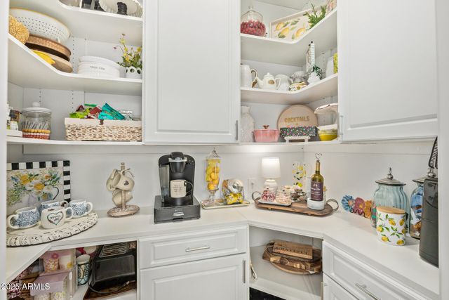 1936 W UNION PARK Drive, Phoenix, AZ 85085