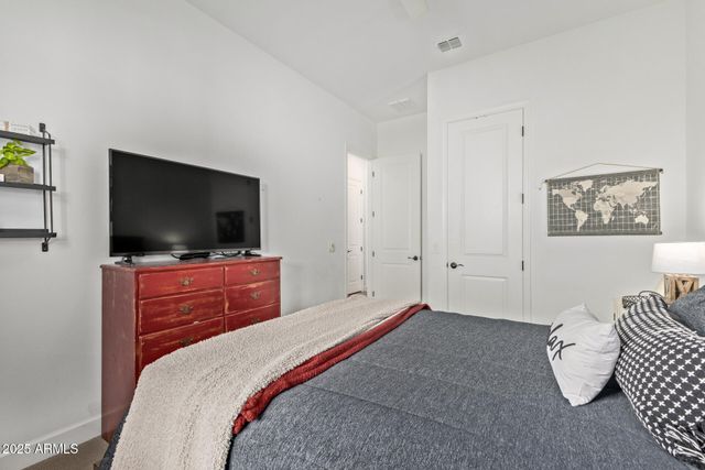 1936 W UNION PARK Drive, Phoenix, AZ 85085