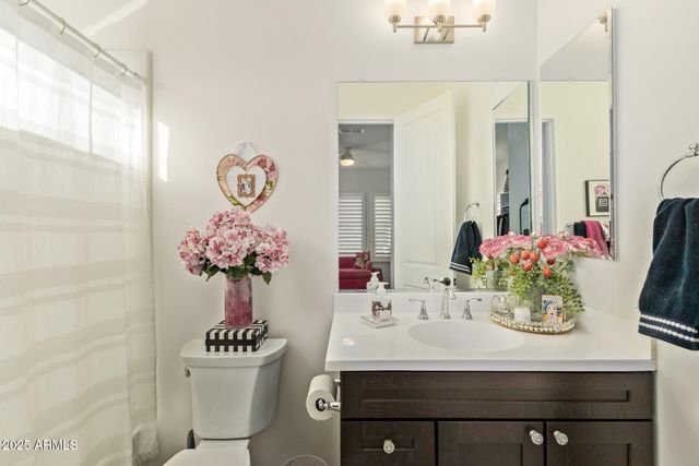 1936 W UNION PARK Drive, Phoenix, AZ 85085