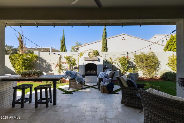 1936 W UNION PARK Drive, Phoenix, AZ 85085