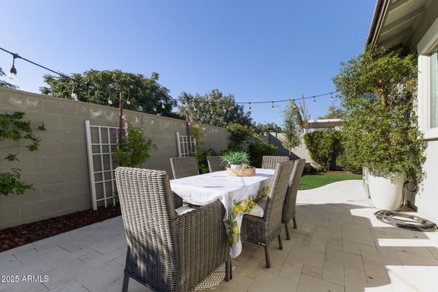 1936 W UNION PARK Drive, Phoenix, AZ 85085