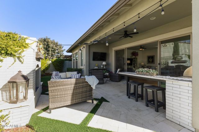 1936 W UNION PARK Drive, Phoenix, AZ 85085